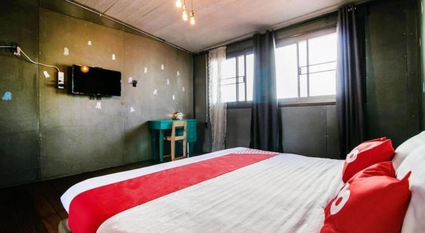 Oyo 505 Ente Space Hostel Bangkok Eksteriør bilde