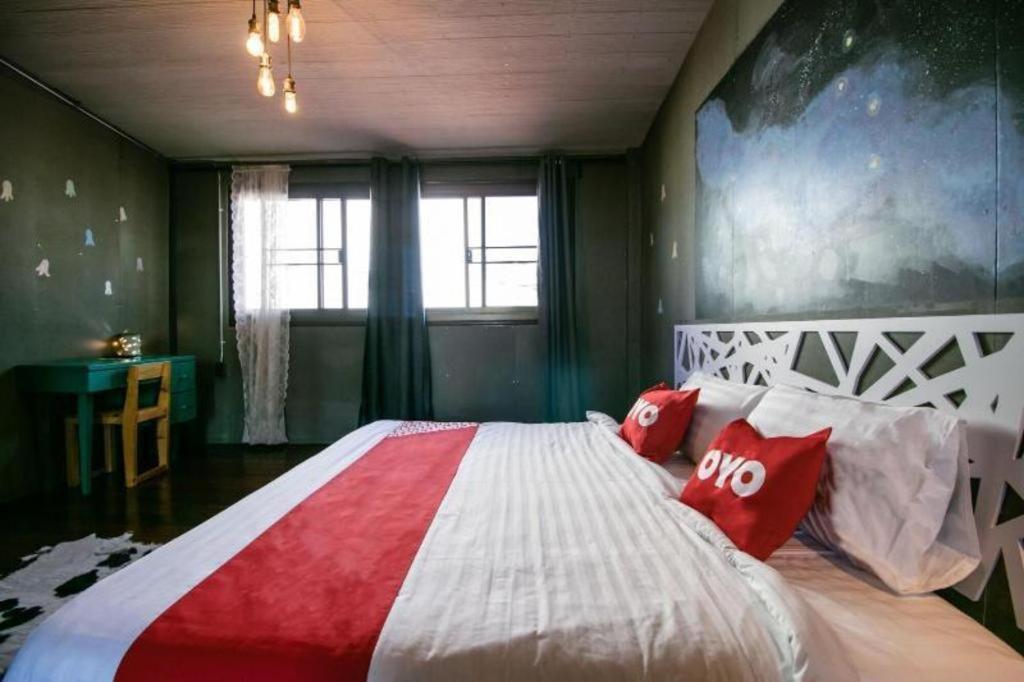 Oyo 505 Ente Space Hostel Bangkok Eksteriør bilde