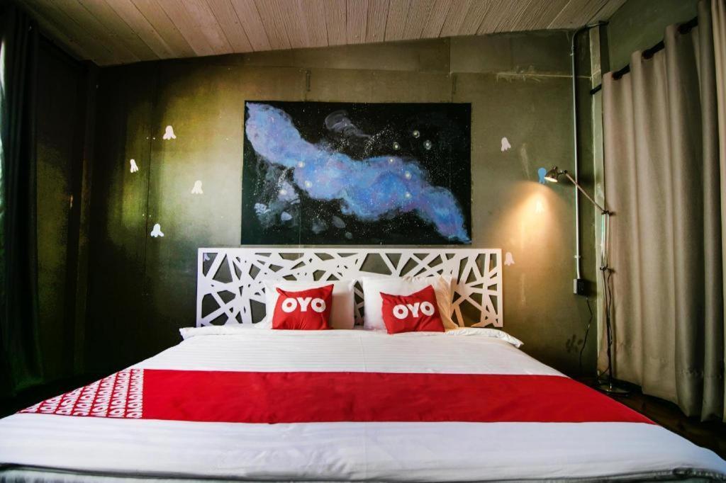 Oyo 505 Ente Space Hostel Bangkok Eksteriør bilde