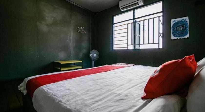 Oyo 505 Ente Space Hostel Bangkok Eksteriør bilde