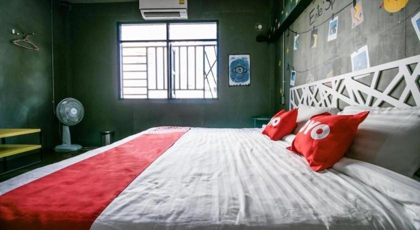Oyo 505 Ente Space Hostel Bangkok Eksteriør bilde